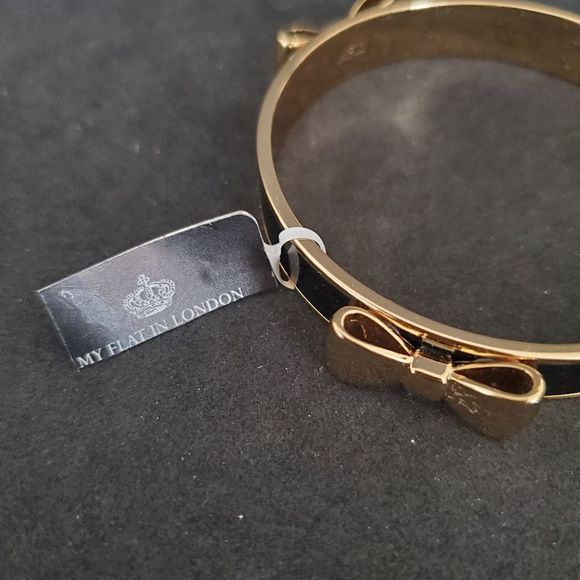 Black and Gold Bow Bracelet - Picture 5 of 11